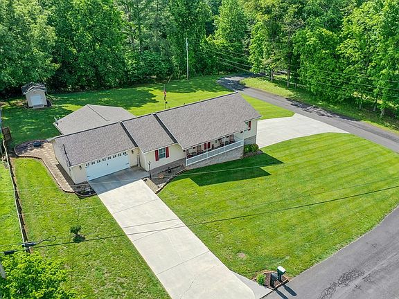 2nd image of 2123 Deerfield Cir
