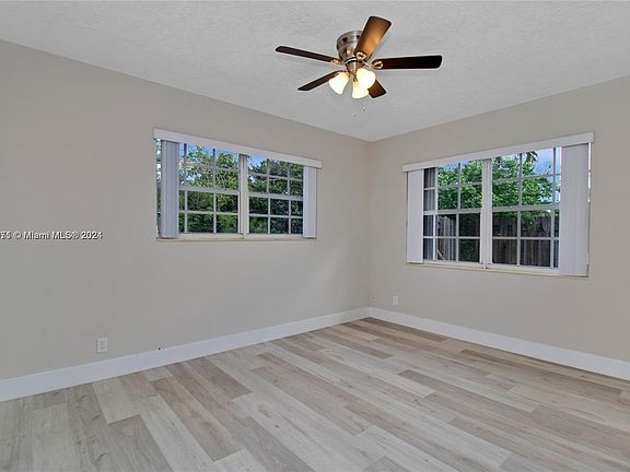 5th image of 1080 NW 21st St