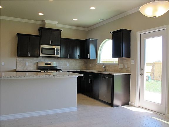 3rd image of 8005 Pavo Real St