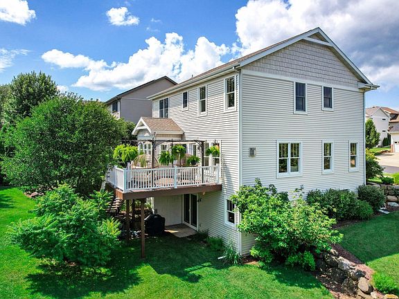 2nd image of 331 Wynnwood Dr