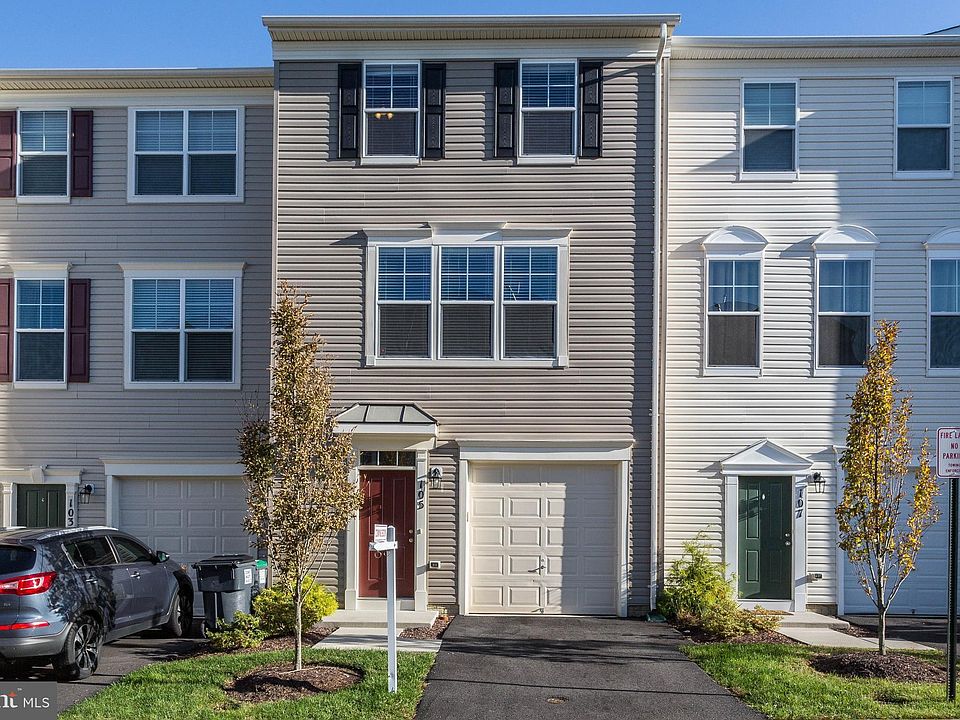 1st image of 105 Gavins Ln