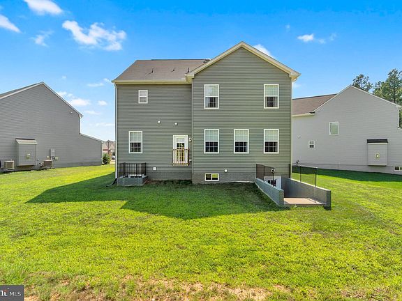 2nd image of 9631 Hillcrest Dr