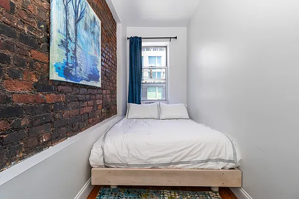 Rented by Tesla Realty Group LLC | media 4