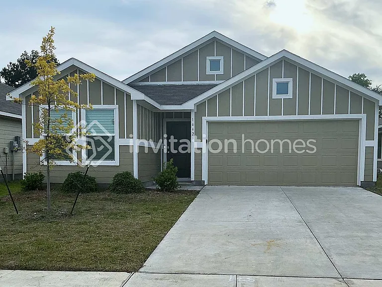 1442 Cherrybark Dr — Photo 1