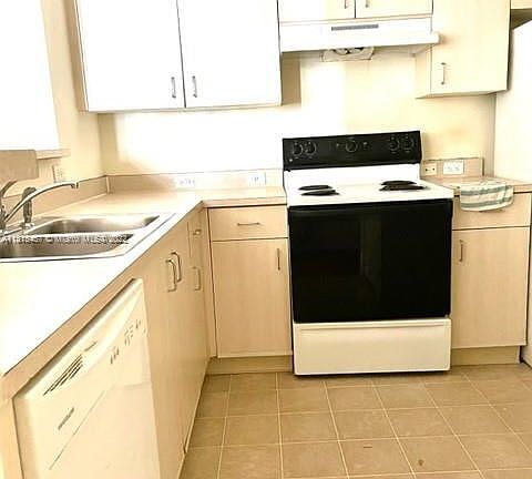 4th image of 11185 SW 6th St APT 201