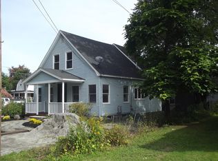 27 Elizabeth St, Lunenburg, MA 01462