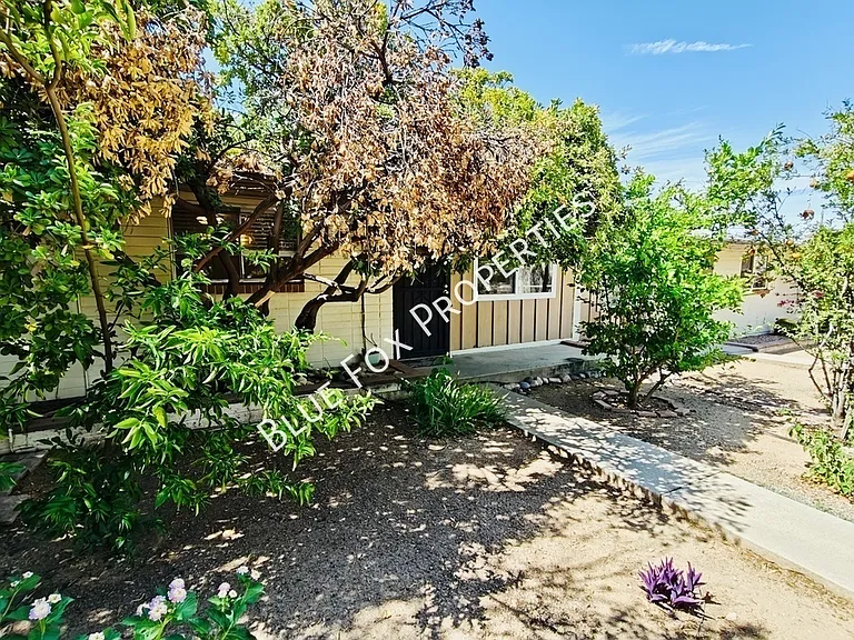 5901 N Oracle Rd #18 — Photo 1