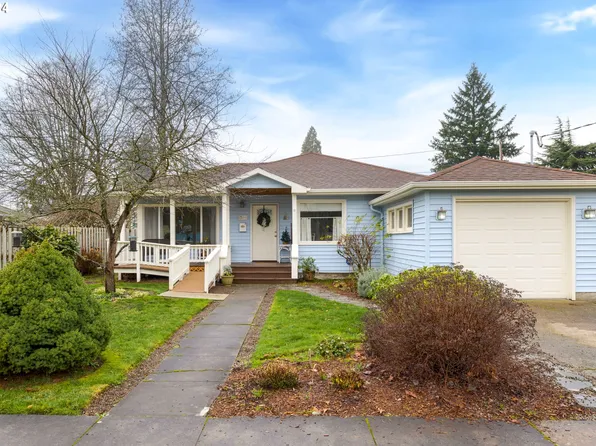 311 S Meridian St, Newberg, OR 97132