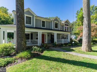 8204 Moorland Ln, Bethesda, MD 20817