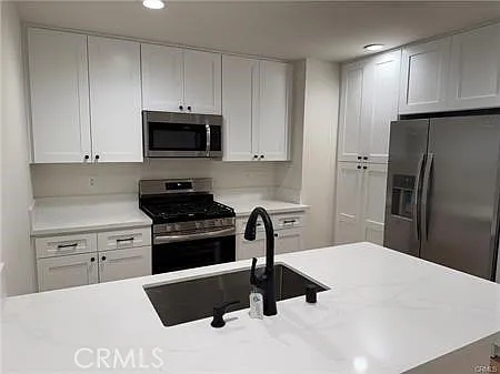 1336 Calle Tulipan #B — Photo 5