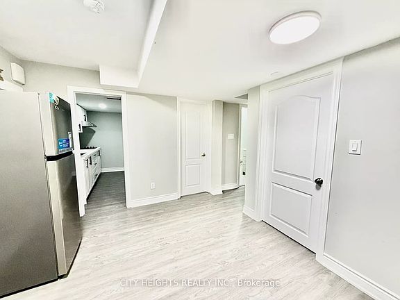 4th image of 7 Villanova Rd #3