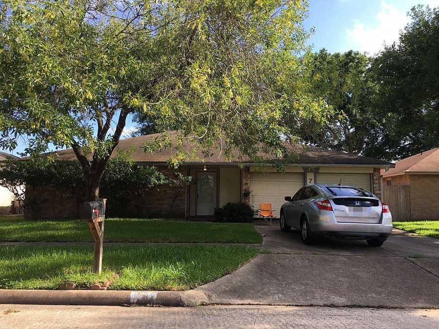 1st image of 7919 Waxleaf Dr