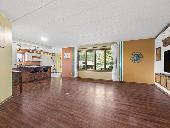 2nd image of 2621 Essington Rd Unit 2621