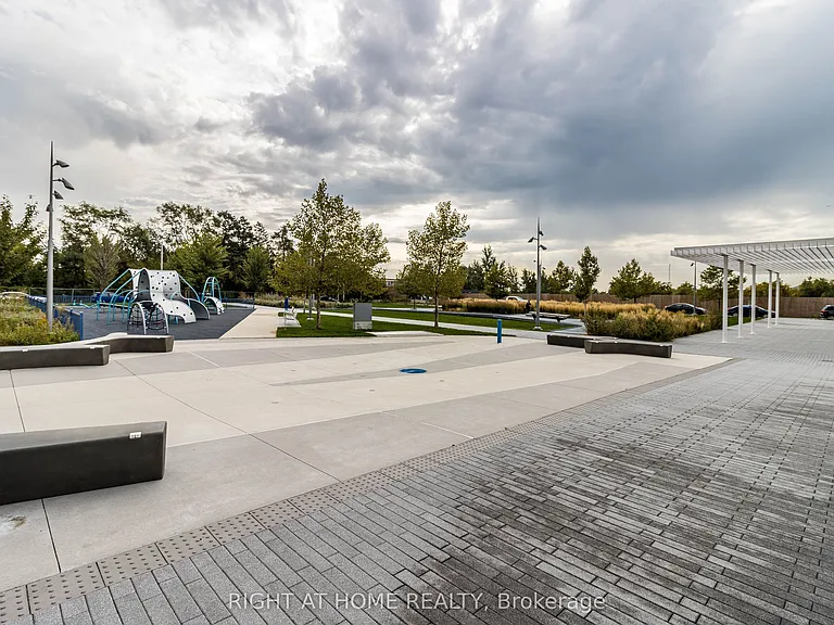 17 Zorra St #903 — Photo 41