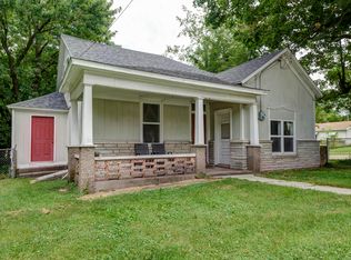 2103 N Taylor Ave, Springfield, MO 65803