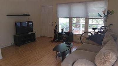 2nd image of 827 Edwards St Building 6