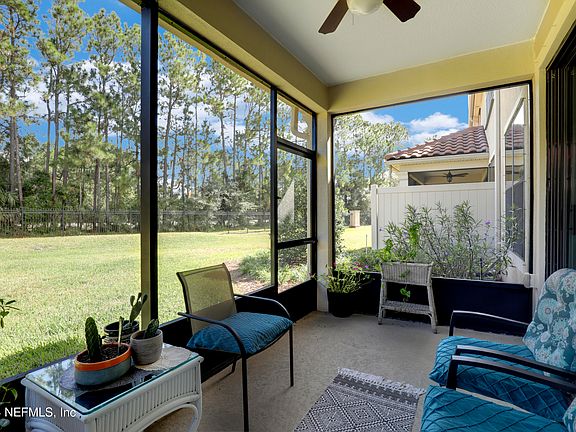 5th image of 3784 CASITAS Drive