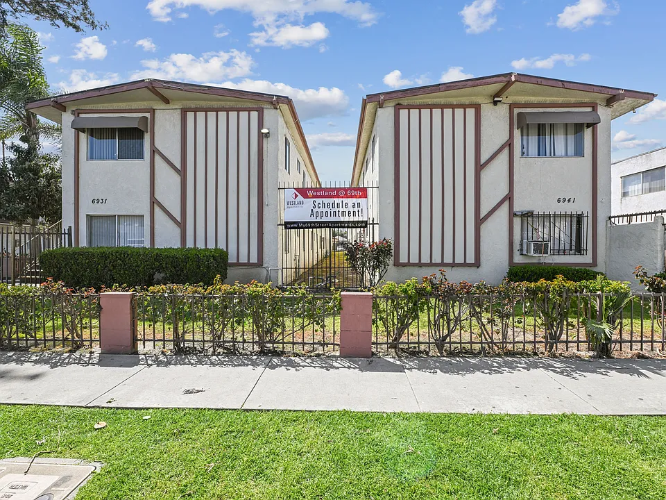 Exterior community