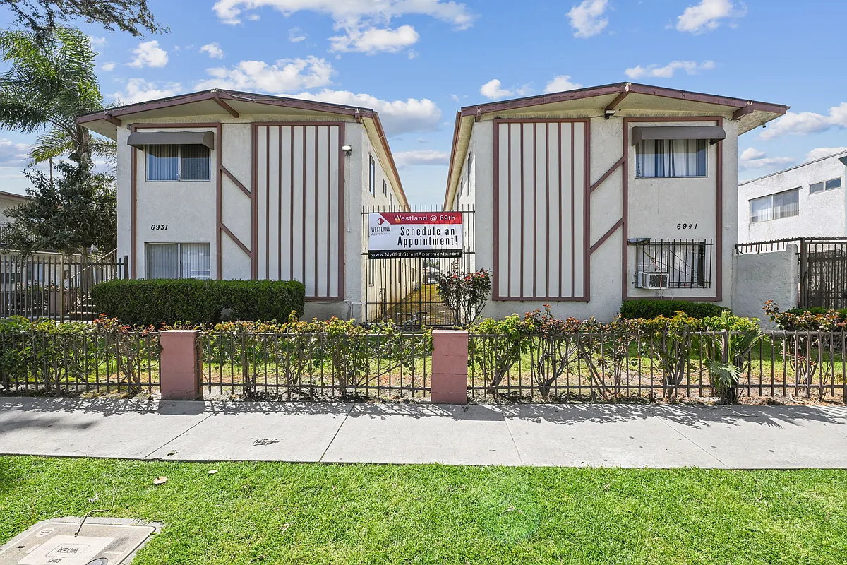 Exterior community - Westland @ 69th Street