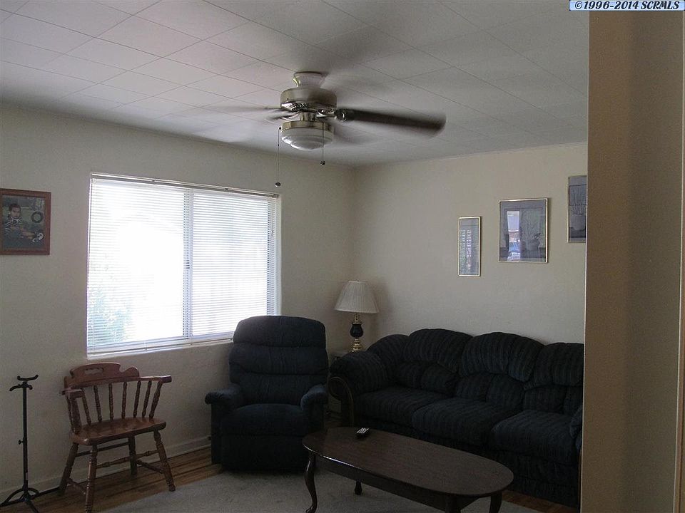 2nd image of 211 Royal St