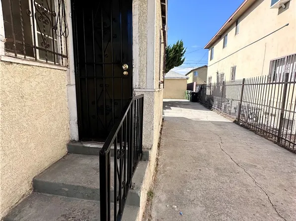 209 W 89th St, Los Angeles, CA 90003