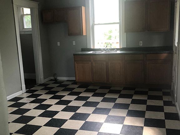 2nd image of 1210 Gilsey Ave