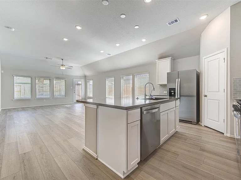 9515 Sierra Crest Ln — Photo 14
