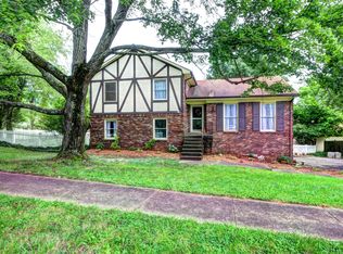 9013 Lantern Lite Pkwy, Louisville, KY 40220