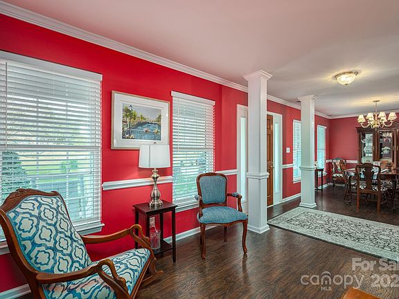 5th image of 3619 Easthampton Dr