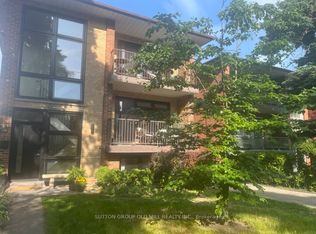 96 Indian Road Cres #1, Toronto, ON M6P 2G3