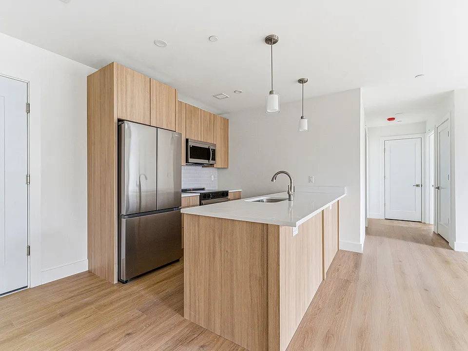1035 Commonwealth Ave #510