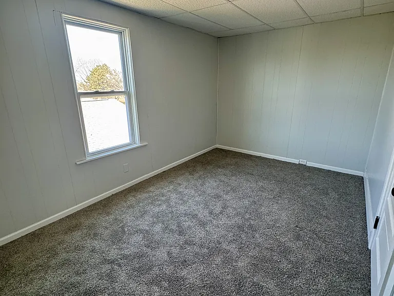 1215B Broadway Ave — Photo 5