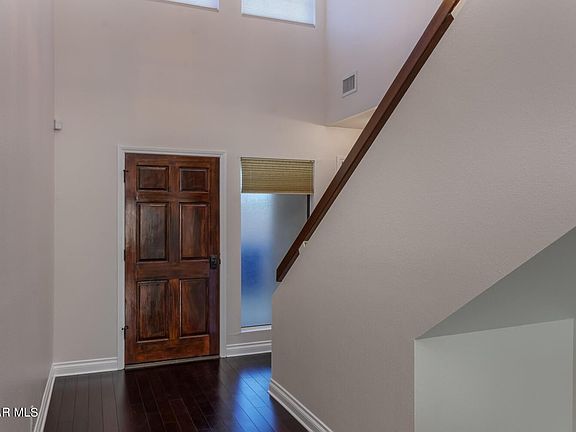 4th image of 629 Greenmeadow Ln