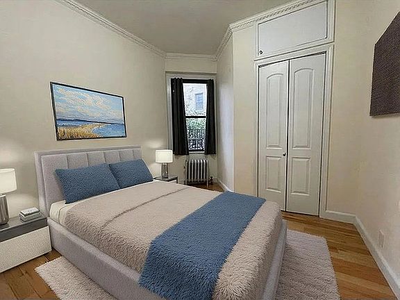 4th image of 2106 35th St #3C