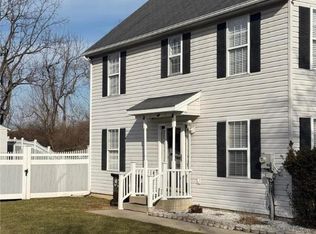 937 Ramblewood Ln, Freemansburg, PA 18017