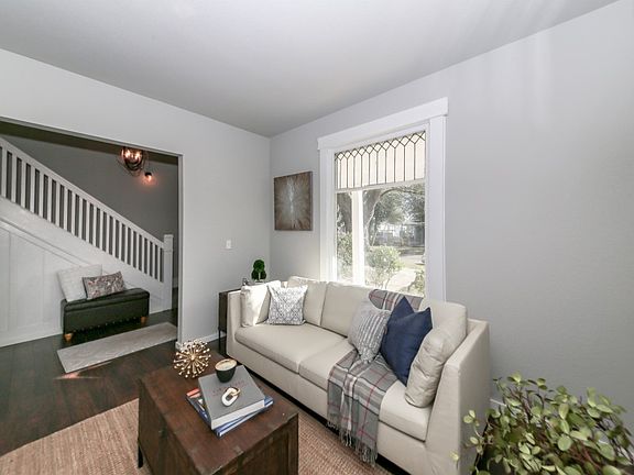 4th image of 716 S Sheridan Ave