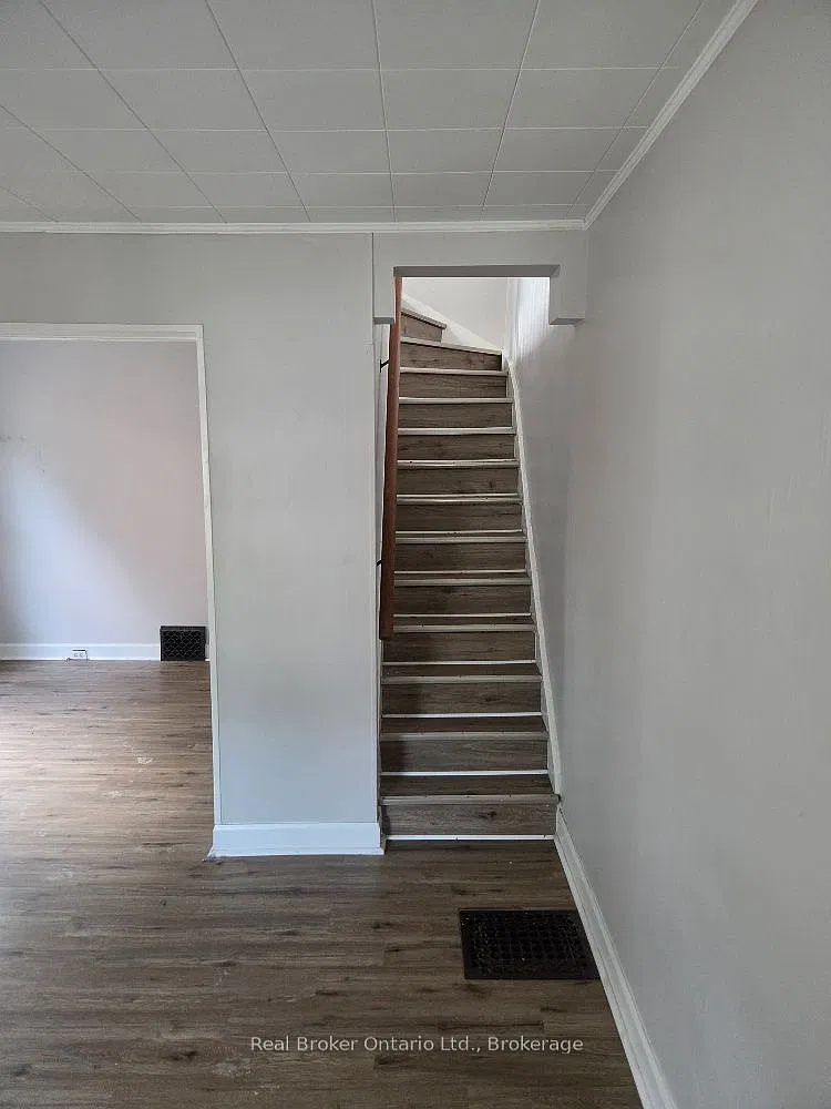 2 bed, $2,050 — Photo 3