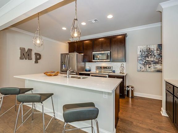 5th image of 553 Monticello Blvd SE #307