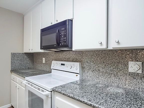 5th image of 10650 Bexley Dr