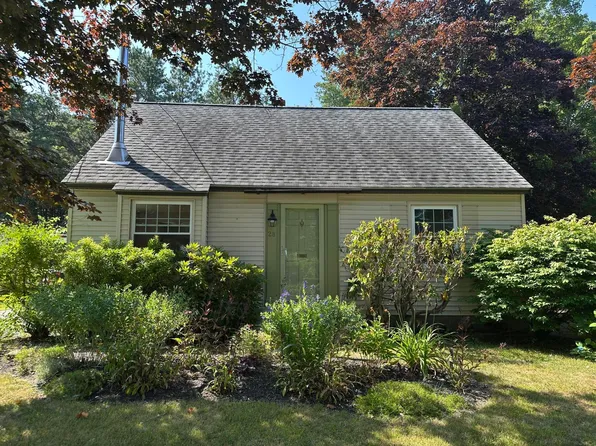 28 Hawthorne Street, Brunswick, ME 04011