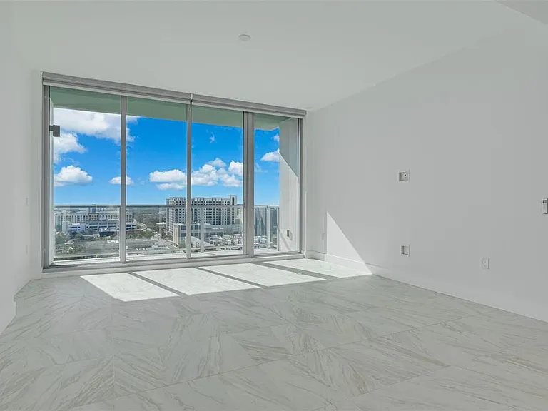 777 3rd Ave N #1507 — Photo 6