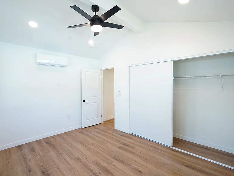 4805 Charlotte Way — Photo 80