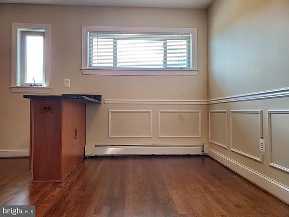 4th image of 206 E Windsor Ave APT 101