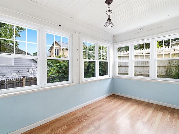 5th image of 783 Hanover Street