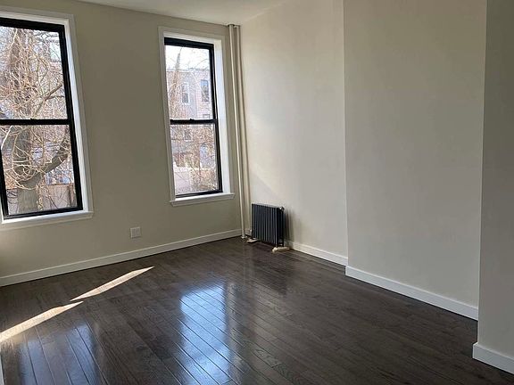 4th image of 1244 Putnam Ave APT 2