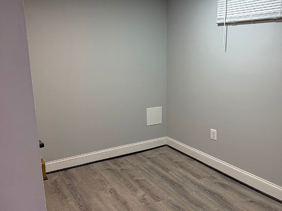 3rd image of 615 N Rosedale St #550