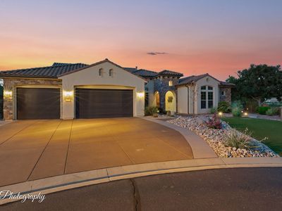 2032 W River Of Fortune Cir, Saint George, UT, 84790