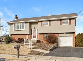 3 Dan Rd, Hamilton, NJ 08620