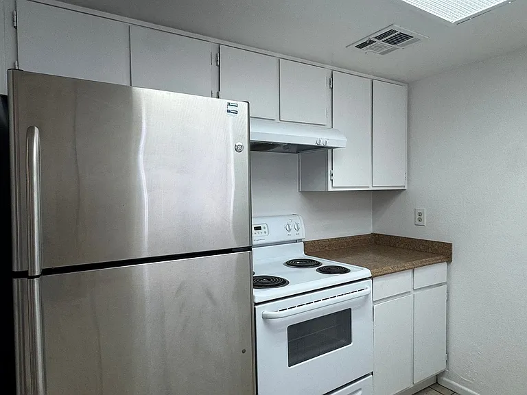 1539 Monte Vista Dr — Photo 11