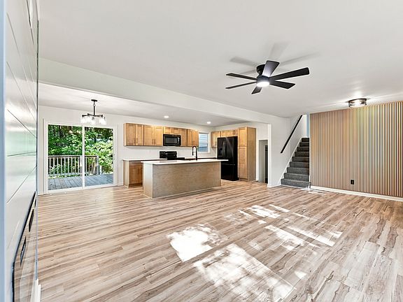 4th image of 8590 N Kitchen Rd